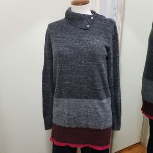 Gap Colorblock Turtleneck Charcoal Gray Sweater